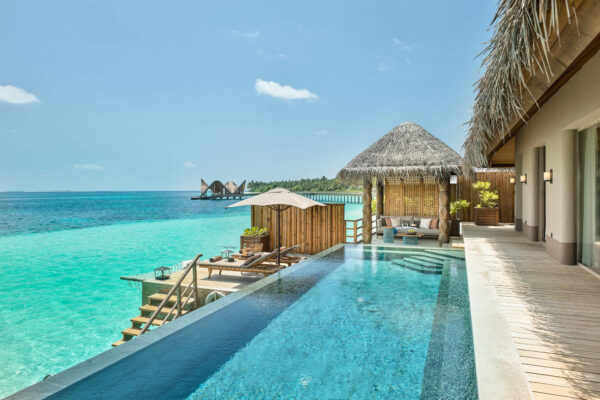 insel-seite-maledivenexperte-joali-maldives-zimmer-sunset-water-villa-with-pool-02