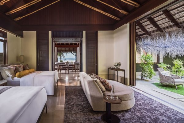 insel-seite-one&only-reethi-rah-grand-sunset-residence-secondary-bedroom-Maledivenexperten