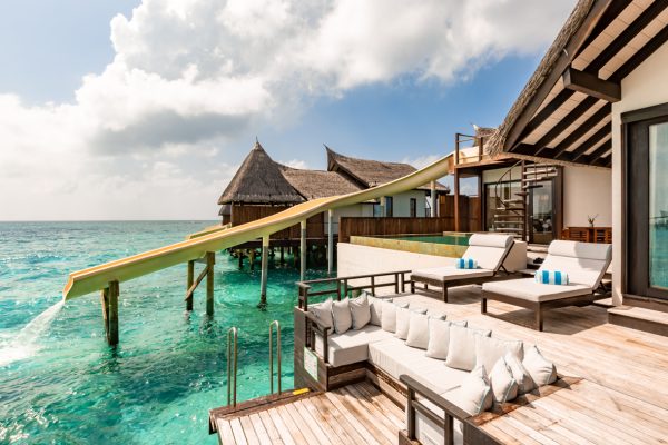 insel-seite-ozen-reserve-bolifushi-ocean-pool-suite-with-slide-07