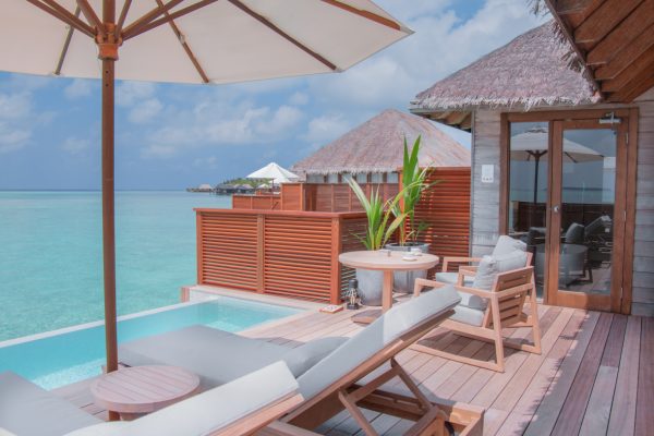 inselseite-conrad-maldives-rangali-island-zimmerkategorien-deluxe-water-villa-with-pool-maledivenexperte-02