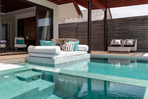 insel-seite-maledivenexperte-niyama-private-islands-maldives-zimmer-deluxe-water-pool-villa-07