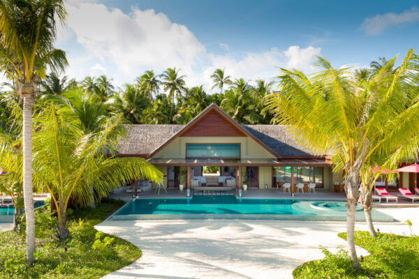 insel-seite-maledivenexperte-niyama-private-islands-maldives-zimmer-three-bedroom-beach-pool-pavilion-09