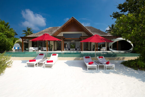 insel-seite-maledivenexperte-niyama-private-islands-maldives-zimmer-two-bedroom-beach-pool-pavilion-10