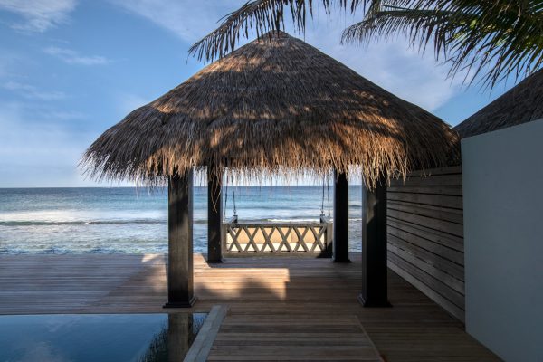 insel-seite-naladhu-private-island-two-bedroom-pool-beach-residence-maledivenexperte-05