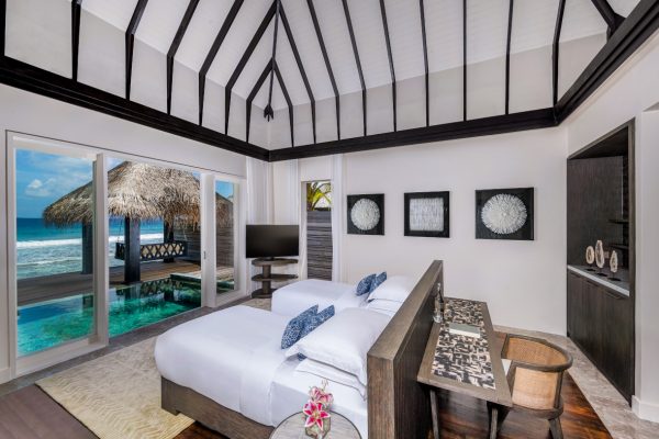 insel-seite-naladhu-private-island-two-bedroom-pool-beach-residence-maledivenexperte-07