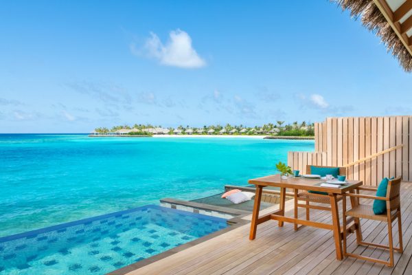 insel-seite-hilton-maldives-amingiri-one-bedroom-pverwater-suite-with-pool-01
